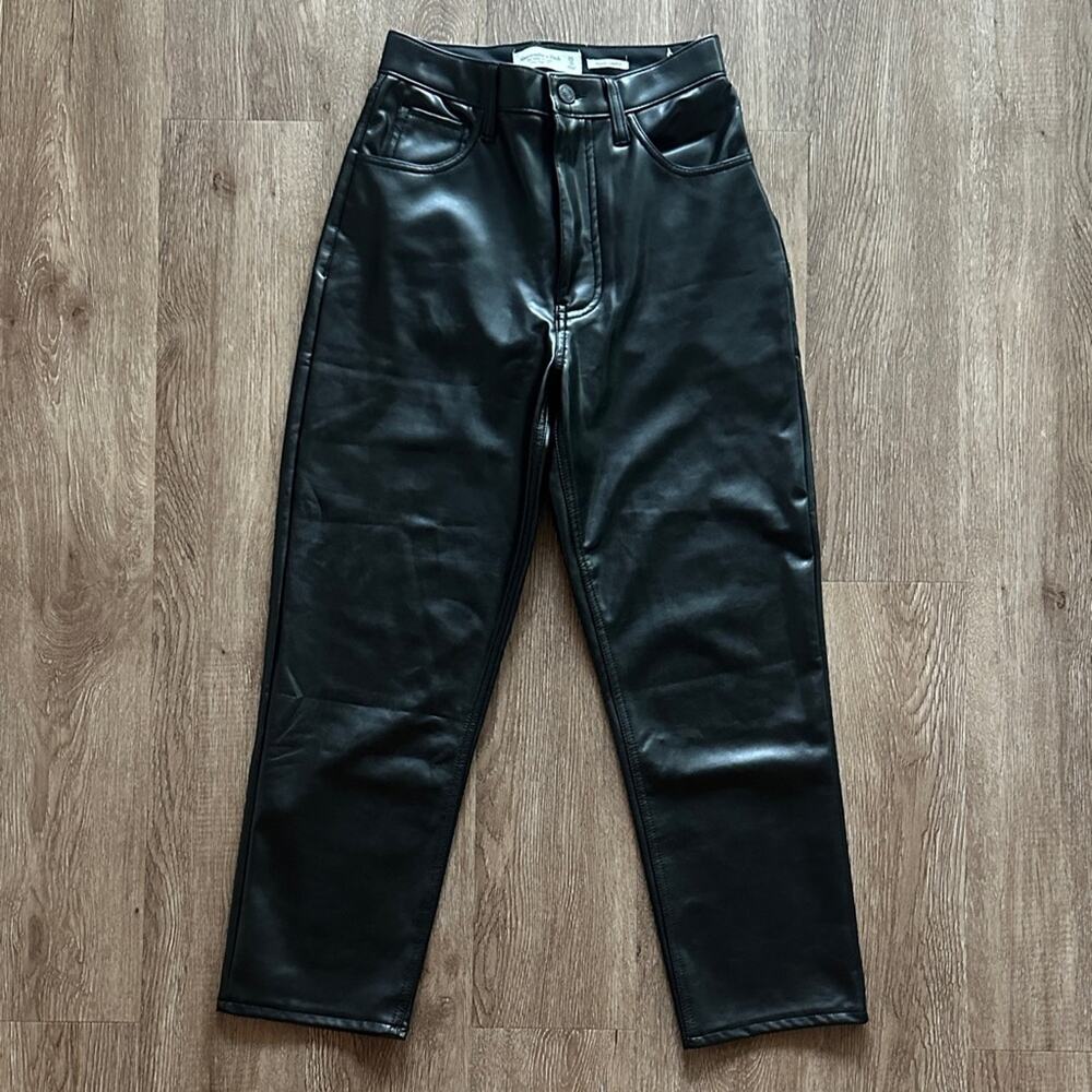 Abercrombie Curve Love Vegan Leather Ankle Straight High Rise Pants Black‎ 25